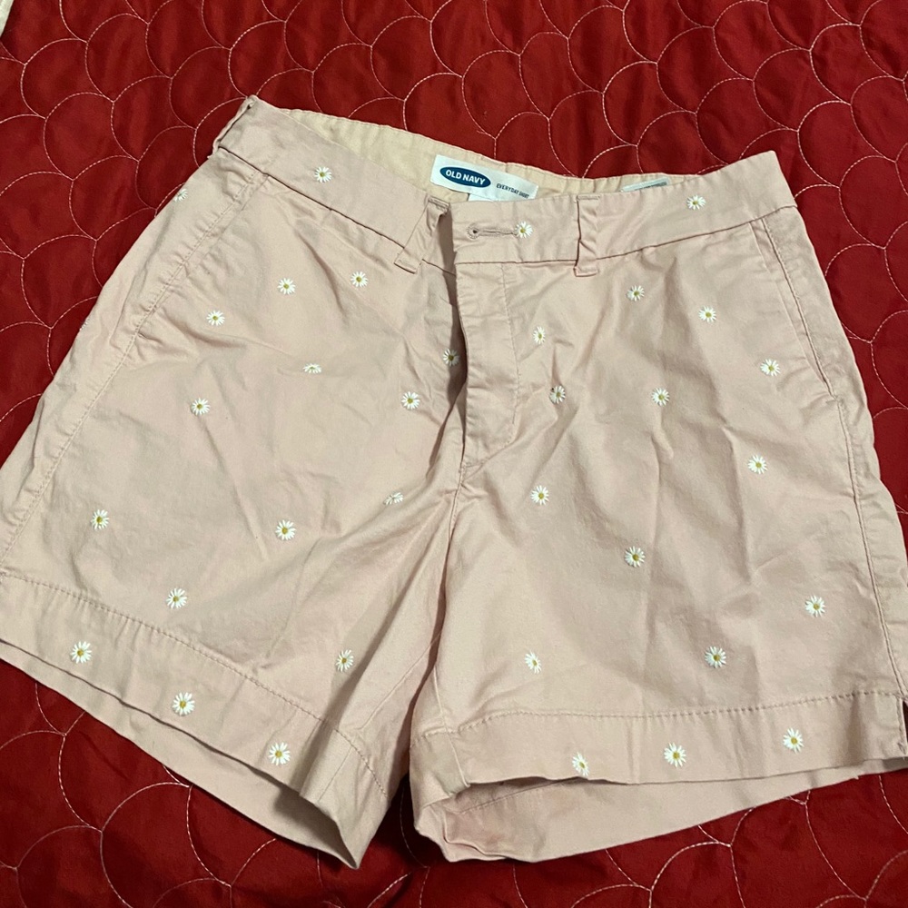 Old Navy Light Pink with Daisy Shorts Size 8